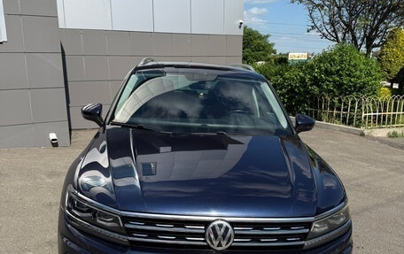 Volkswagen Tiguan II, 2018 год, 2 599 900 рублей, 3 фотография