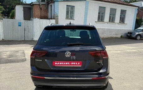Volkswagen Tiguan II, 2018 год, 2 599 900 рублей, 6 фотография