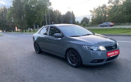 KIA Cerato III, 2010 год, 650 000 рублей, 2 фотография