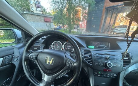 Honda Accord VIII рестайлинг, 2011 год, 950 000 рублей, 4 фотография