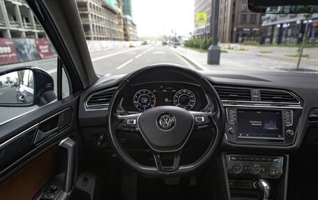 Volkswagen Tiguan II, 2017 год, 2 900 000 рублей, 14 фотография