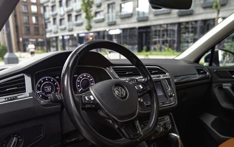 Volkswagen Tiguan II, 2017 год, 2 900 000 рублей, 13 фотография