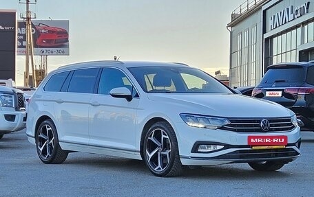 Volkswagen Passat B8 рестайлинг, 2020 год, 1 790 000 рублей, 3 фотография