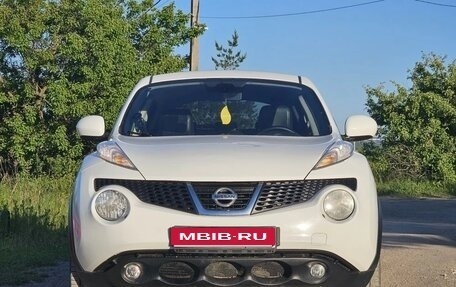 Nissan Juke II, 2011 год, 850 000 рублей, 1 фотография