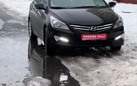 Hyundai Solaris II рестайлинг, 2016 год, 1 600 000 рублей, 1 фотография