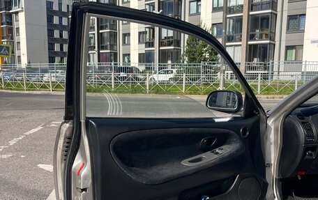 Mitsubishi Mirage VI рестайлинг, 1999 год, 95 000 рублей, 7 фотография