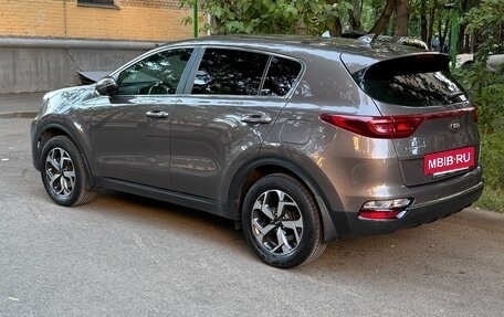 KIA Sportage IV рестайлинг, 2020 год, 2 300 000 рублей, 18 фотография