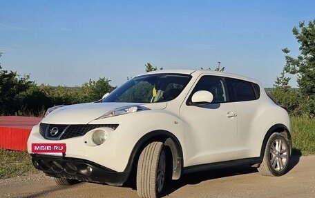 Nissan Juke II, 2011 год, 850 000 рублей, 3 фотография