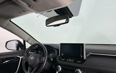 Toyota RAV4, 2021 год, 3 449 000 рублей, 13 фотография