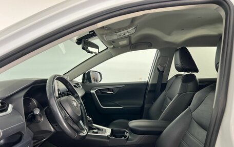 Toyota RAV4, 2021 год, 3 449 000 рублей, 15 фотография