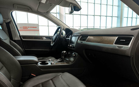 Volkswagen Touareg III, 2016 год, 2 850 000 рублей, 15 фотография
