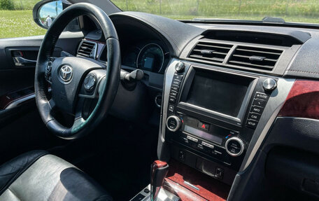 Toyota Camry, 2012 год, 1 497 000 рублей, 10 фотография