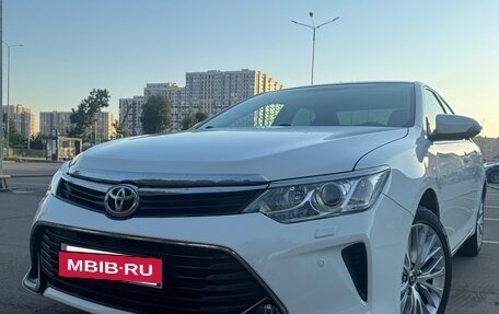 Toyota Camry, 2016 год, 2 120 000 рублей, 10 фотография
