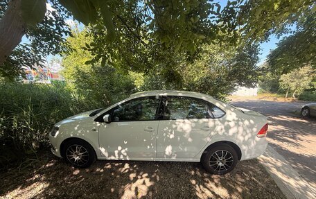 Volkswagen Polo VI (EU Market), 2010 год, 700 000 рублей, 2 фотография