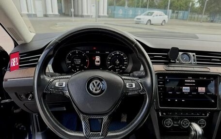 Volkswagen Passat B8 рестайлинг, 2017 год, 2 350 000 рублей, 10 фотография
