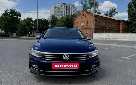 Volkswagen Passat B8 рестайлинг, 2017 год, 2 350 000 рублей, 5 фотография