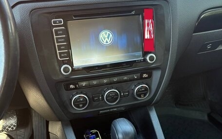 Volkswagen Jetta VI, 2013 год, 1 000 000 рублей, 5 фотография
