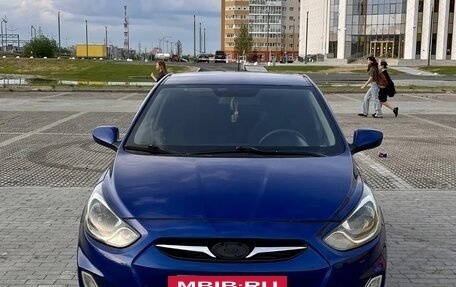 Hyundai Solaris II рестайлинг, 2012 год, 625 000 рублей, 2 фотография