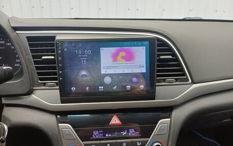 Hyundai Elantra VI рестайлинг, 2017 год, 1 130 000 рублей, 6 фотография