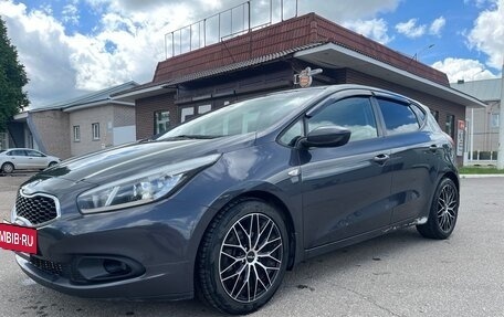 KIA cee'd III, 2014 год, 1 000 000 рублей, 2 фотография