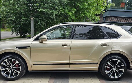 Bentley Bentayga I, 2021 год, 23 000 000 рублей, 2 фотография