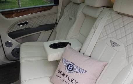 Bentley Bentayga I, 2021 год, 23 000 000 рублей, 23 фотография