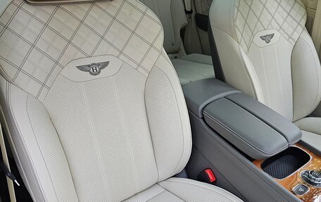 Bentley Bentayga I, 2021 год, 23 000 000 рублей, 21 фотография