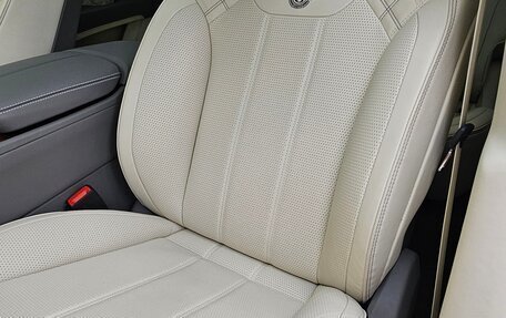 Bentley Bentayga I, 2021 год, 23 000 000 рублей, 18 фотография