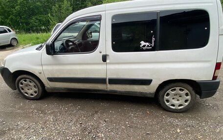 Peugeot Partner II рестайлинг 2, 2011 год, 310 000 рублей, 3 фотография