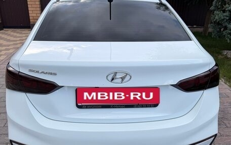 Hyundai Solaris II рестайлинг, 2017 год, 1 100 000 рублей, 3 фотография