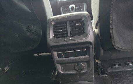Volkswagen Tiguan II, 2022 год, 2 450 000 рублей, 9 фотография