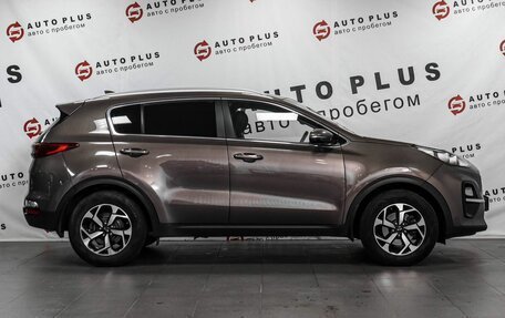 KIA Sportage IV рестайлинг, 2018 год, 1 999 000 рублей, 6 фотография