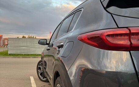 KIA Sportage IV рестайлинг, 2019 год, 2 570 000 рублей, 7 фотография
