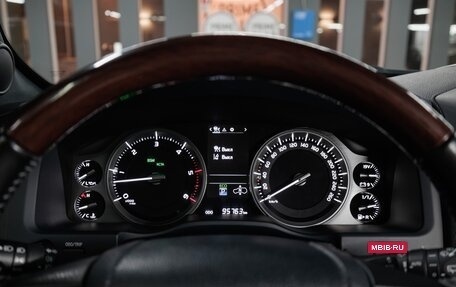 Toyota Land Cruiser 200, 2020 год, 9 890 000 рублей, 14 фотография