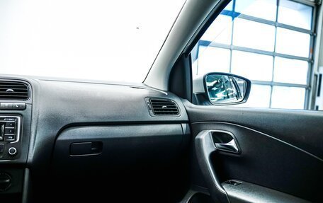 Volkswagen Polo VI (EU Market), 2013 год, 850 000 рублей, 15 фотография