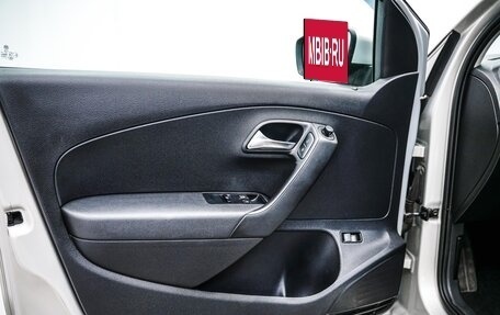 Volkswagen Polo VI (EU Market), 2013 год, 850 000 рублей, 11 фотография
