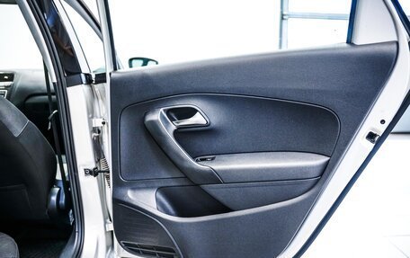 Volkswagen Polo VI (EU Market), 2013 год, 850 000 рублей, 22 фотография