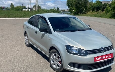 Volkswagen Polo VI (EU Market), 2013 год, 580 000 рублей, 2 фотография