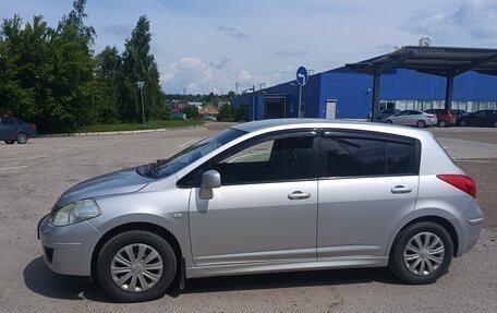Nissan Tiida, 2010 год, 560 000 рублей, 2 фотография