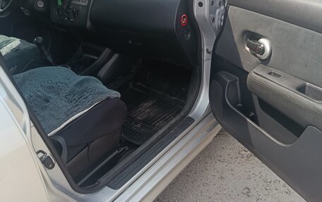 Nissan Tiida, 2010 год, 560 000 рублей, 7 фотография