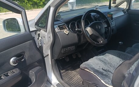 Nissan Tiida, 2010 год, 560 000 рублей, 8 фотография