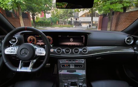 Mercedes-Benz E-Класс AMG, 2018 год, 5 300 000 рублей, 7 фотография
