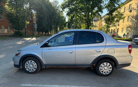 Toyota Echo, 2000 год, 120 000 рублей, 2 фотография