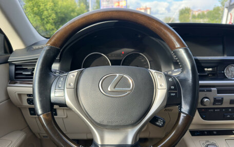 Lexus ES VII, 2014 год, 2 300 000 рублей, 14 фотография