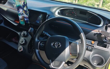 Toyota Sienta II, 2017 год, 1 250 000 рублей, 7 фотография