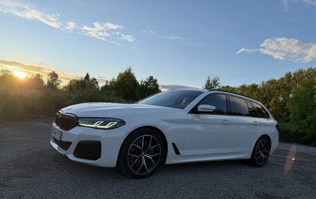 BMW 5 серия, 2021 год, 6 800 000 рублей, 2 фотография