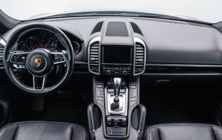 Porsche Cayenne III, 2015 год, 3 945 000 рублей, 14 фотография