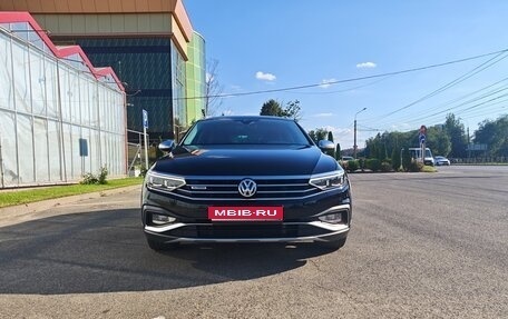Volkswagen Passat B8 рестайлинг, 2020 год, 3 650 000 рублей, 1 фотография