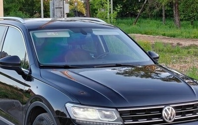 Volkswagen Tiguan II, 2018 год, 2 350 000 рублей, 1 фотография