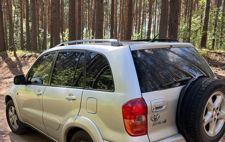 Toyota RAV4, 2001 год, 645 000 рублей, 7 фотография